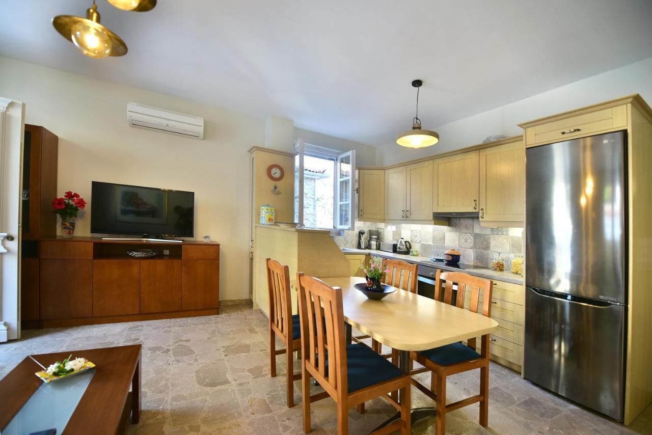Feel At Home - Family House In Hydra Kültér fotó